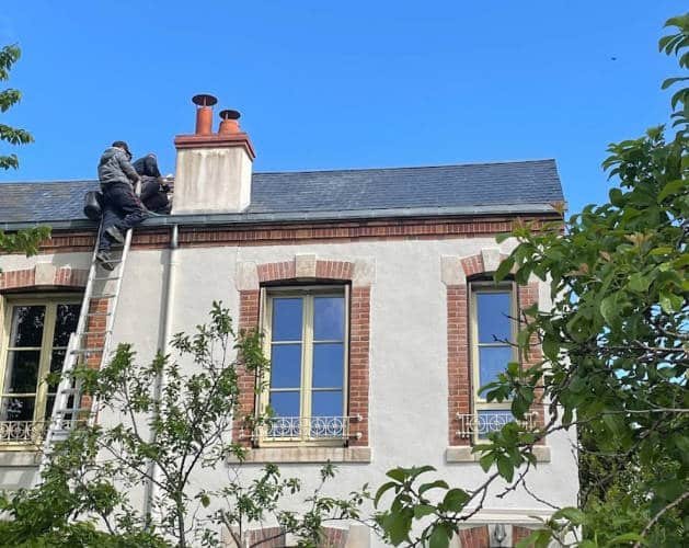 Recherche de fuites et infiltrations à Saint-Jean-de-la-Ruelle — Schartier Couverture