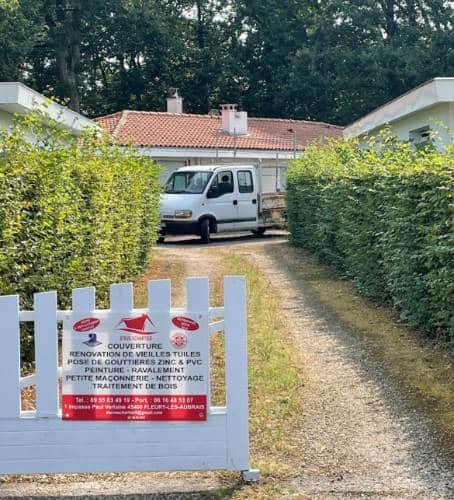 Fourgon de Steve Schartier, artisan couvreur dans le Loiret